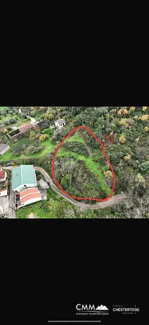 Kamenari’de imarlı arsa – deniz manzarası ve yüksek yatırım potansiyeli